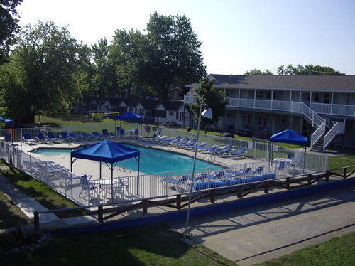 Lakeside Motor Lodge Port Austin エクステリア 写真