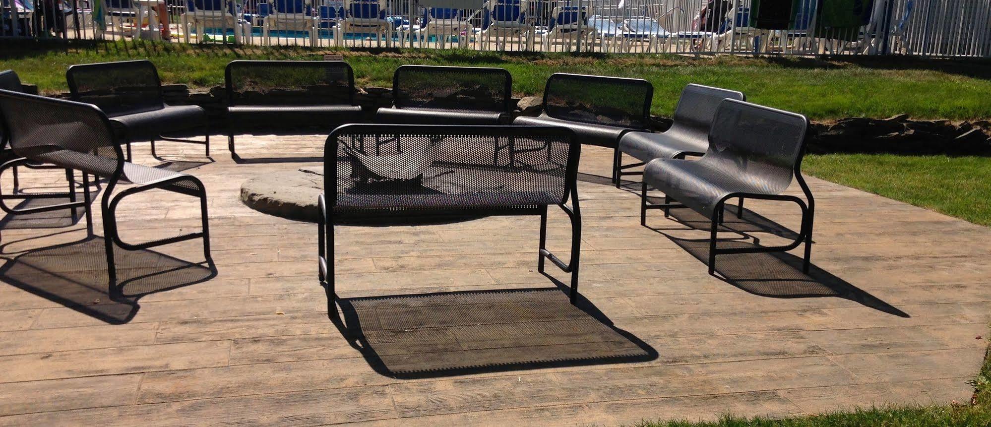 Lakeside Motor Lodge Port Austin エクステリア 写真